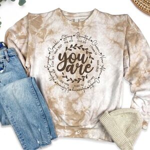 Women’s Large Sweatshirt Tie-Dye Crew Neck Sweater Tan Faith in Love